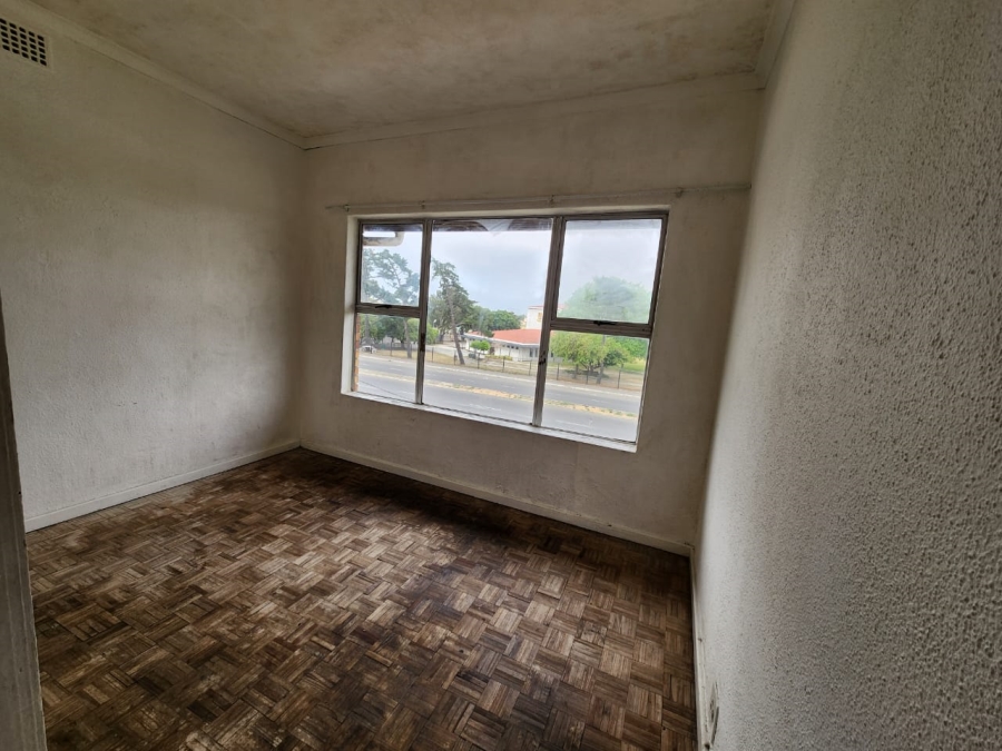 1 Bedroom Property for Sale in Richmond Estate Western Cape